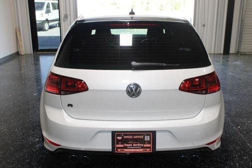 2016 Volkswagen Golf R 4-Door