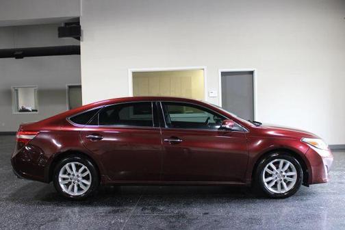 2013 Toyota Avalon XLE