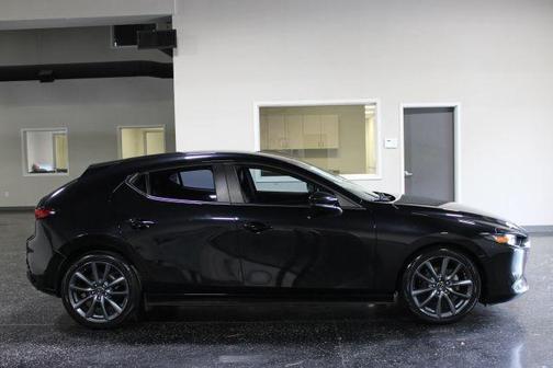 Jet Black Mica 2019 Mazda Mazda3 FWD