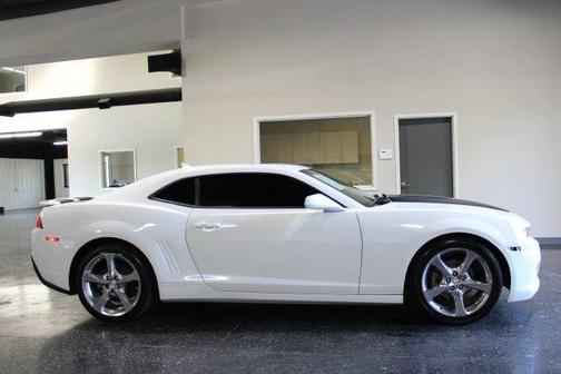 White 2015 Chevrolet Camaro 2LT