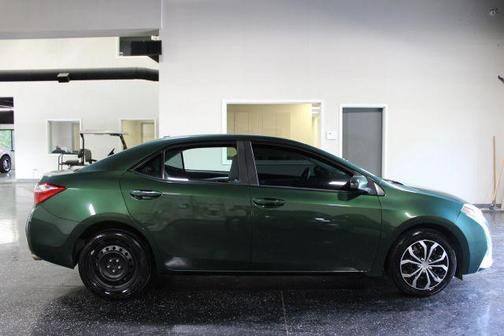 Green 2016 Toyota Corolla LE