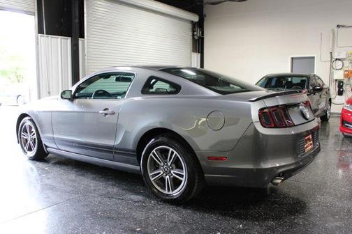 Gray 2013 Ford Mustang V6 Premium