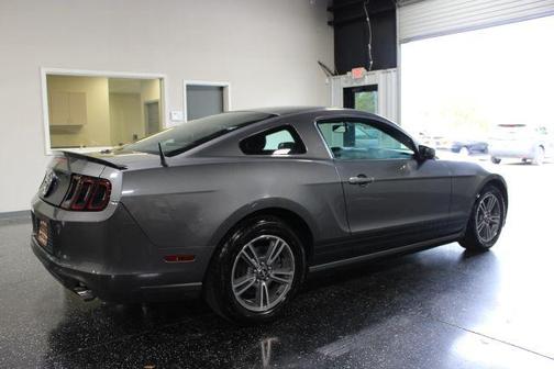 Gray 2013 Ford Mustang V6 Premium