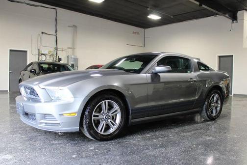 Gray 2013 Ford Mustang V6 Premium