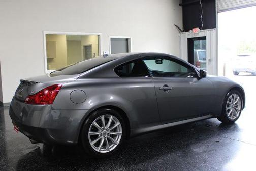 Graphite Shadow 2011 INFINITI G37 Journey