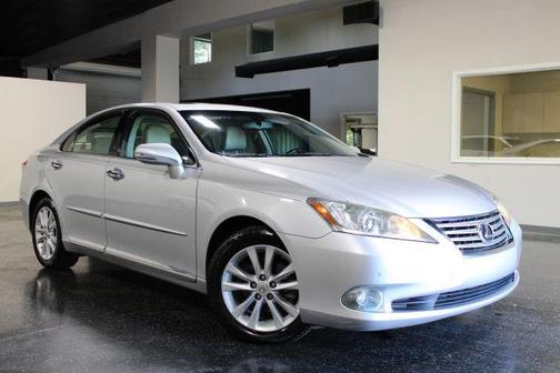 Silver 2011 Lexus ES 350 Base