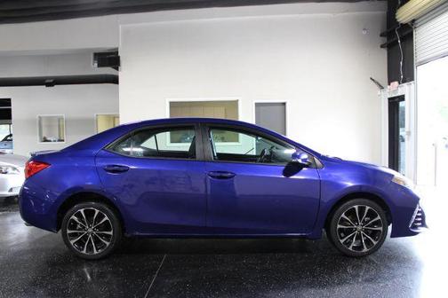 Blue 2018 Toyota Corolla SE