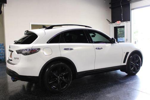 Moonlight White 2015 INFINITI QX70 Base