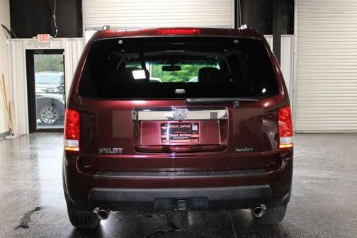 Burgundy 2011 Honda Pilot EX-L