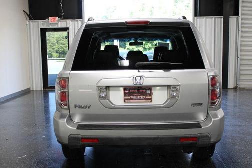 Silver 2008 Honda Pilot EX-L