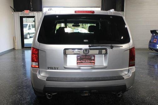 Silver 2010 Honda Pilot EX-L