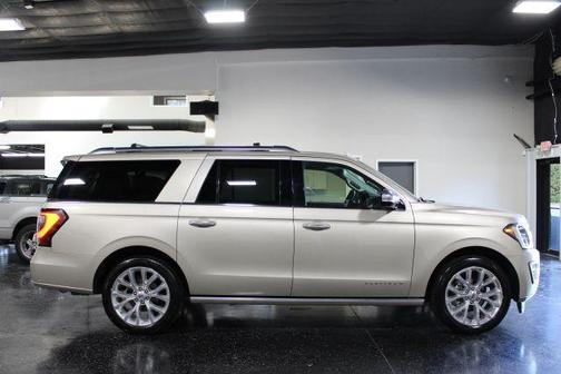 Gold 2018 Ford Expedition Max Platinum