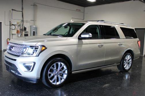 Gold 2018 Ford Expedition Max Platinum