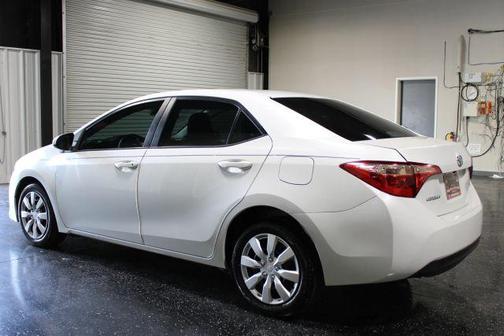 White 2017 Toyota Corolla LE