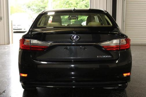 Black 2016 Lexus ES 300h Base