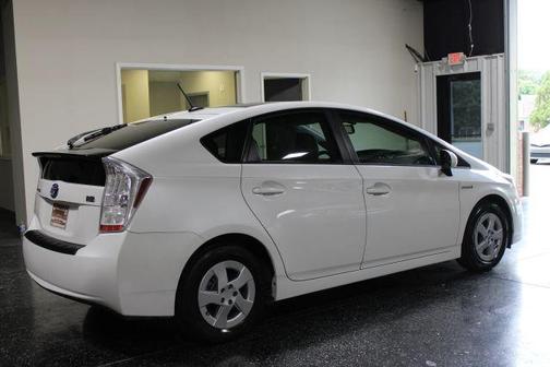 White 2010 Toyota Prius IV