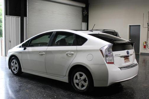 White 2010 Toyota Prius IV