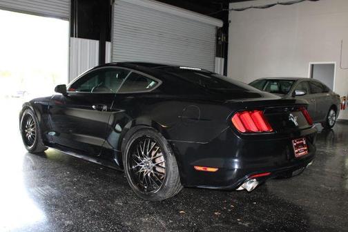 2016 Ford Mustang V6