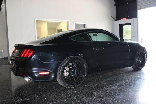 2016 Ford Mustang V6