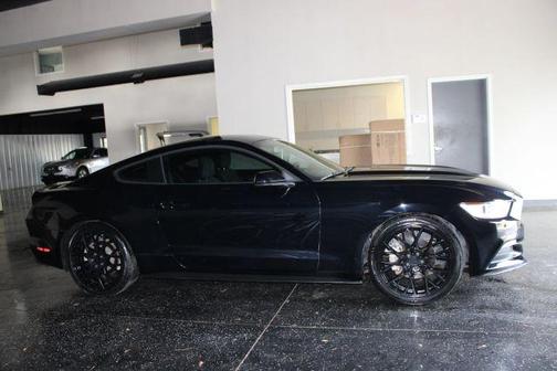 2016 Ford Mustang V6