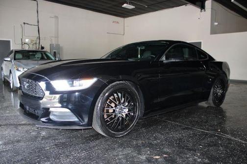 2016 Ford Mustang V6