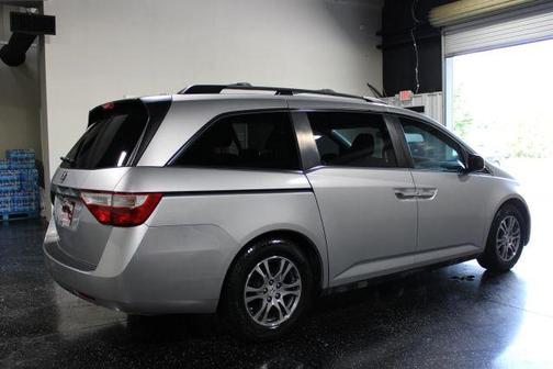 Silver 2013 Honda Odyssey EX-L