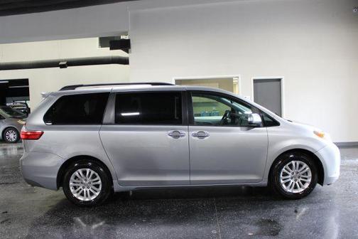 Silver 2016 Toyota Sienna XLE