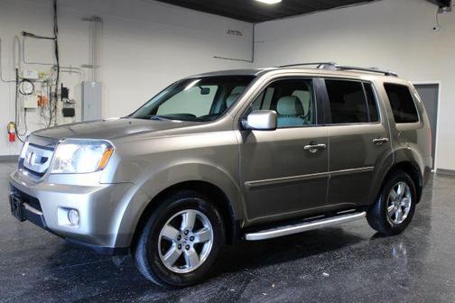 Brown 2011 Honda Pilot EX