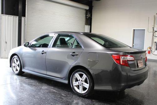 Gray 2013 Toyota Camry SE