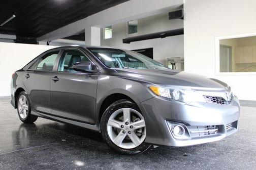 Gray 2013 Toyota Camry SE