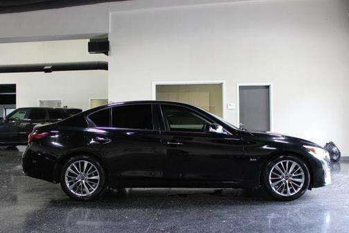 Black 2018 INFINITI Q50 3.0t LUXE