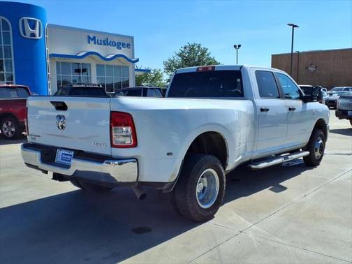 2024 RAM 3500 Big Horn Crew Cab 4x4 8' Box