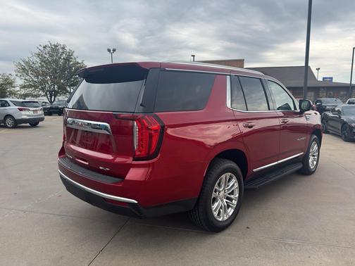 2024 GMC Yukon SLT
