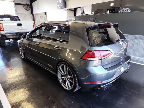 2019 Volkswagen Golf R 2.0T DSG