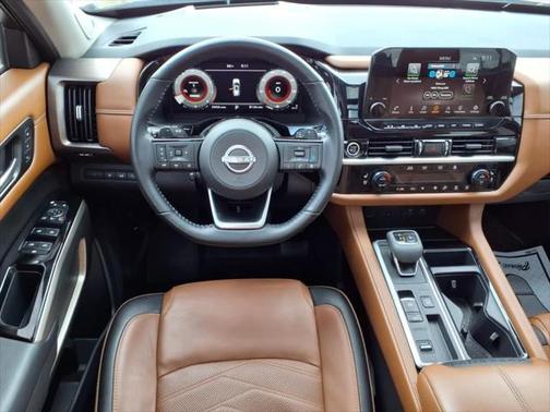 2023 Nissan Pathfinder Platinum FWD