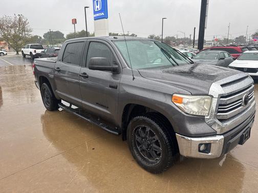 2017 Toyota Tundra SR5
