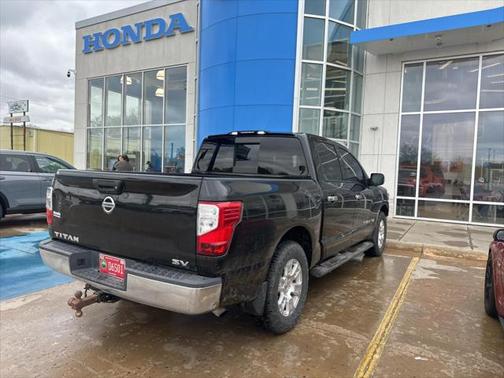 2018 Nissan Titan SV