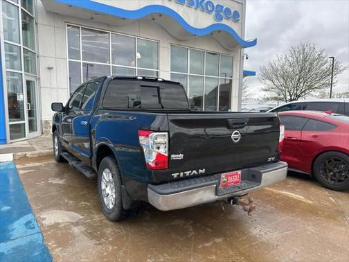 2018 Nissan Titan SV