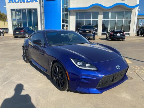 2023 Toyota GR86 Premium