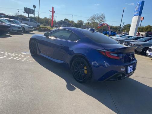 2023 Toyota GR86 Premium