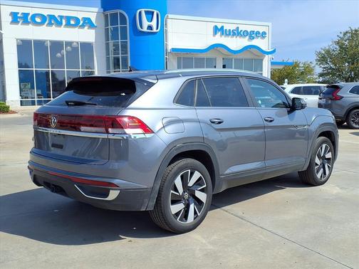 2024 Volkswagen Atlas Cross Sport 2.0T SE w/Technology
