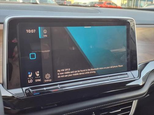 2024 Volkswagen Atlas 2.0T SE w/Technology 4MOTION
