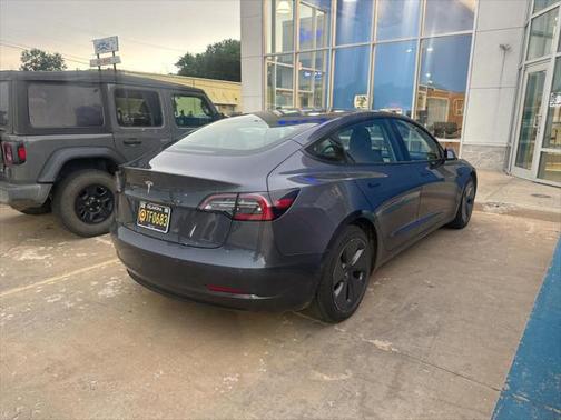 2022 Tesla Model 3 Standard Range