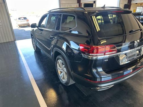 2022 Volkswagen Atlas 2.0T SE w/Technology