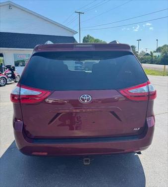 2015 Toyota Sienna XLE