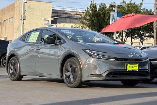 2024 Toyota Prius LE