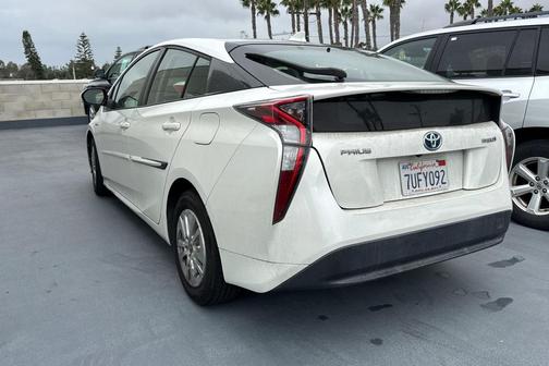 2016 Toyota Prius Two