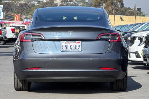 2020 Tesla Model 3 Standard Range Plus