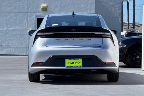 2026 Toyota Prius Plug-In Hybrid SE