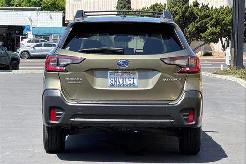 2021 Subaru Outback Premium